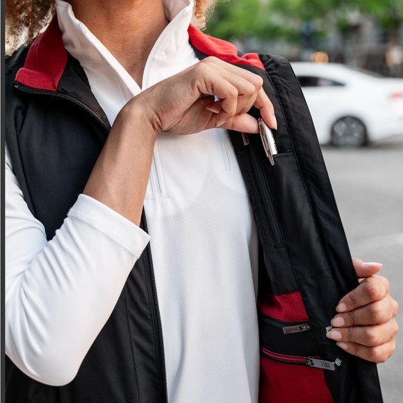 Scottevest Women's Black Vest - Picture 2 of 8